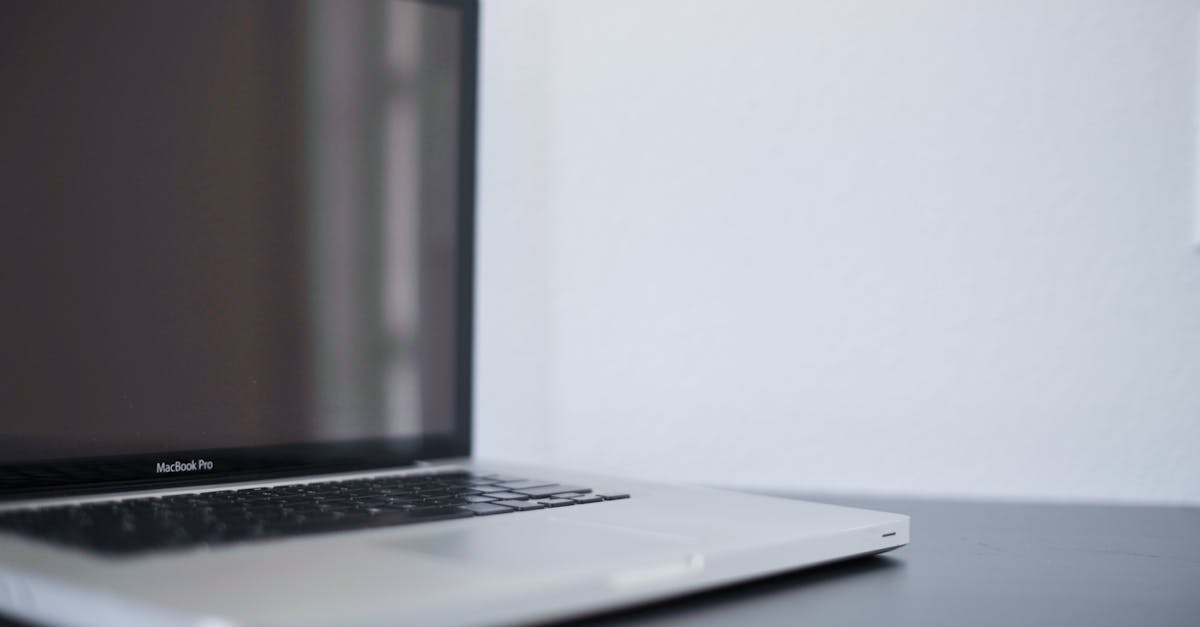 How to Choose the Right Window Cleaning Service for Your Residential Office