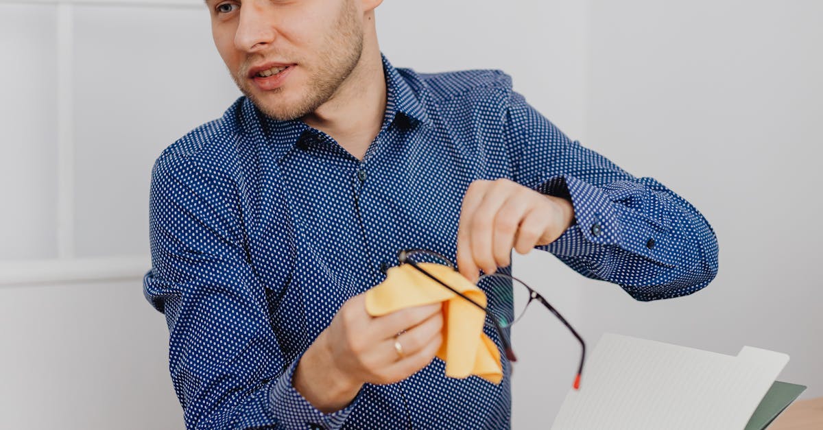 Making Your Own Eco-Friendly Air Fresheners for the Workplace
